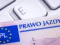 Czy można jeździć bez prawa jazdy po terenie prywatnym? Sprawdź zasady