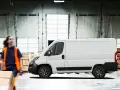 Ile można zarobić na wynajmie busa? Poznaj realne zyski i koszty