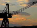 Ile kosztuje wynajem dźwigu? Poznaj ceny i ukryte koszty