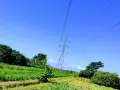 Jak skutecznie pozbyć się słupa energetycznego na działce?