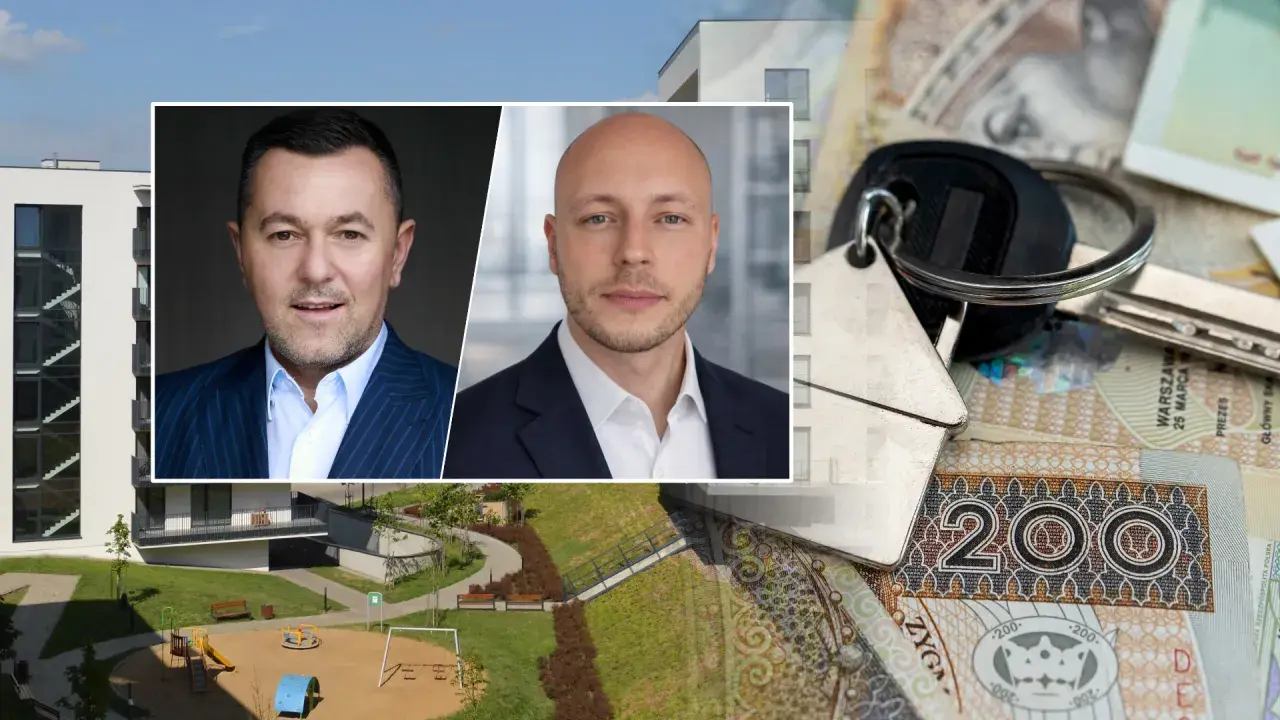 Dwóch mężczyzn w garniturach, klucze do mieszkania i polskie banknoty. Czy warto inwestować w mieszkania zlokalizowane blisko planowanych przystanków metra?