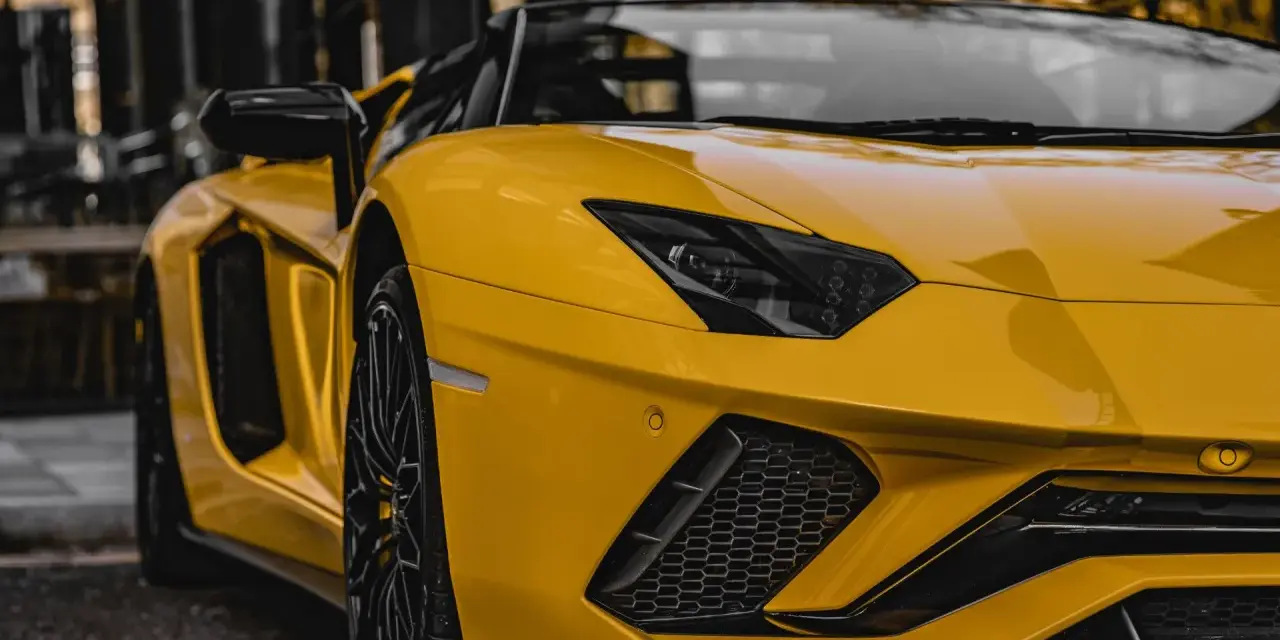 Ile kosztuje wynajem lamborghini? Ceny, które Cię zaskoczą