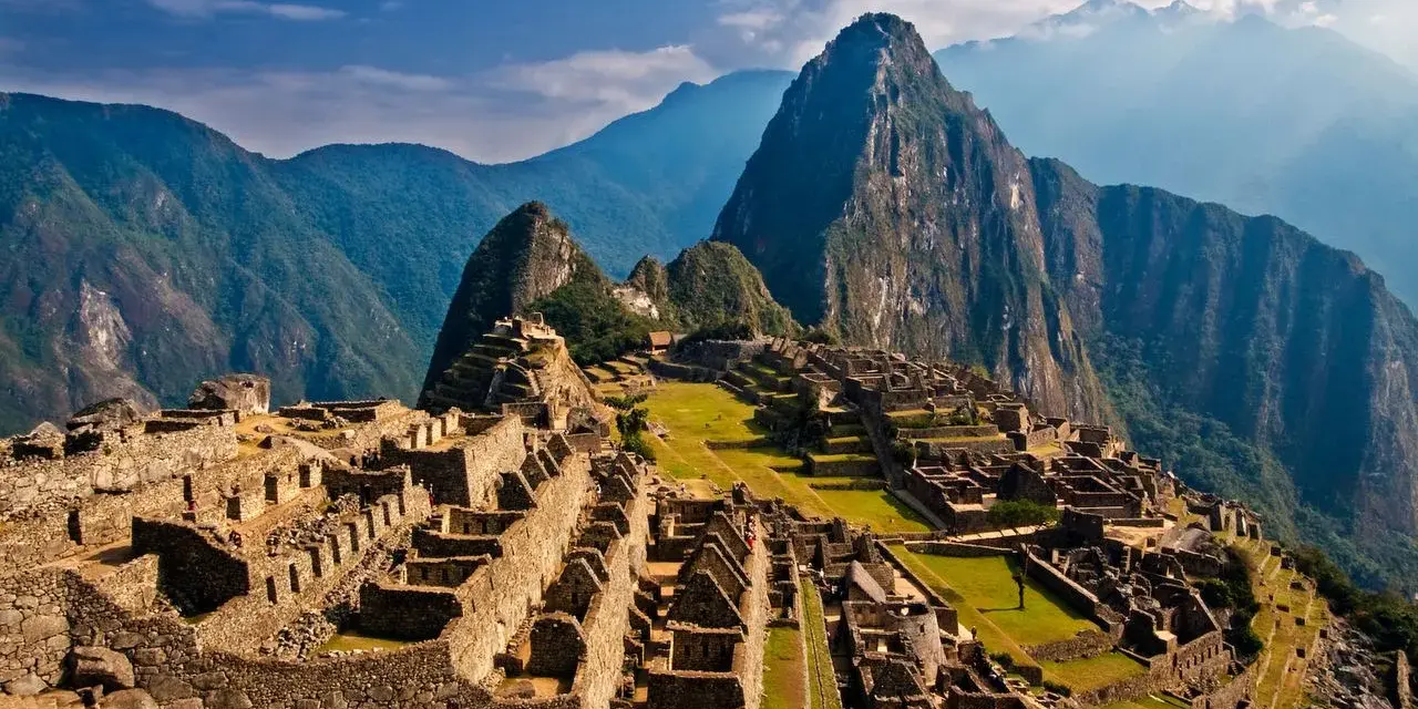 Kto zamieszkiwał tereny obecnego Peru? Niezwykłe cywilizacje przed Inkami