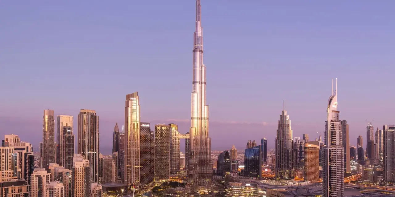 Gdzie jest najwyższy budynek na świecie? Odkryj Burj Khalifa w Dubaju