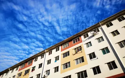 Jak złożyć wniosek o mieszkanie socjalne i uniknąć błędów w aplikacji