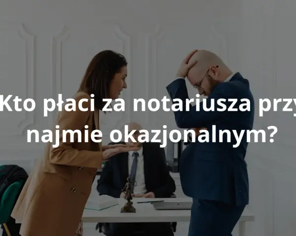 Kto płaci za notariusza przy wynajmie mieszkania? Dwie osoby kłócą się przy biurku, trzecia siedzi za nim.