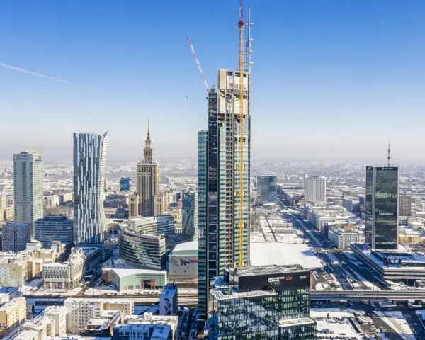 Ile metrów ma najwyższy budynek w Polsce? Zaskakujące fakty o Varso Tower
