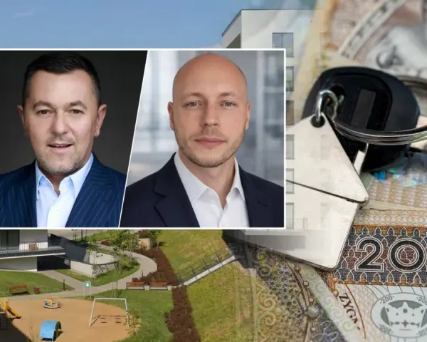 Dwóch mężczyzn w garniturach, klucze do mieszkania i polskie banknoty. Czy warto inwestować w mieszkania zlokalizowane blisko planowanych przystanków metra?