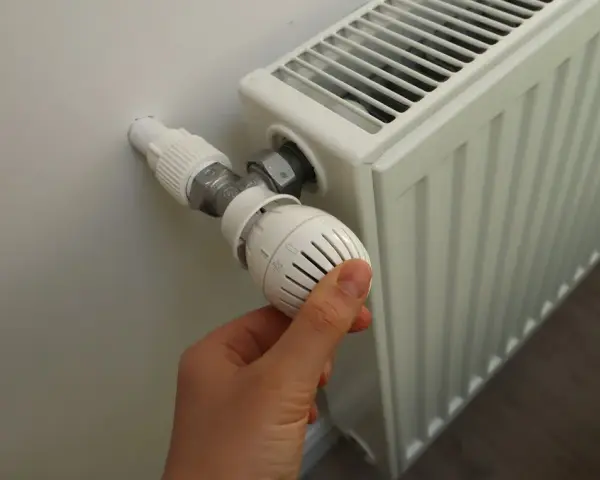 Kiedy grzeją w blokach? Sprawdź, co decyduje o sezonie grzewczym