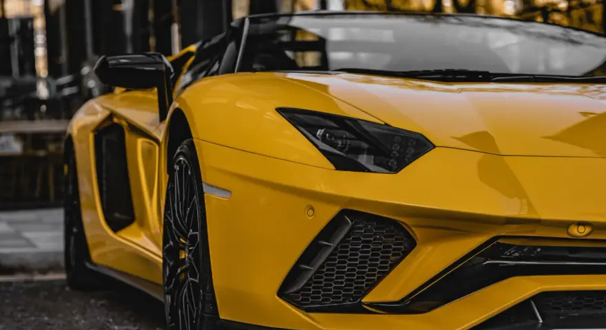 Ile kosztuje wynajem lamborghini? Ceny, które Cię zaskoczą