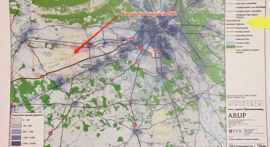 Mapa pokazuje planowaną lokalizację CPK i obszary o dużej gęstości zaludnienia. Czy warto inwestować w działki przy planowanych nitkach CPK?