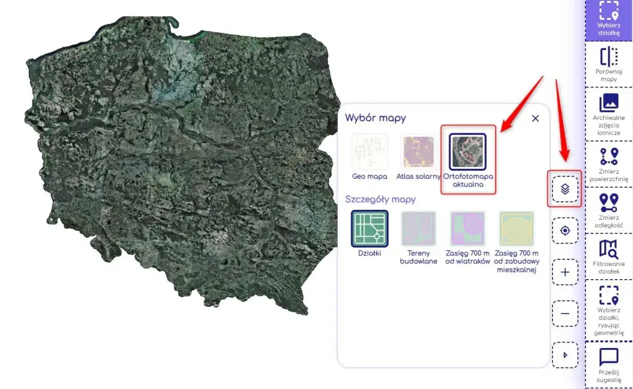 Interfejs mapy z zaznaczoną ortofotomapą aktualną i ikoną do pomiaru powierzchni. Użyj tego, jak sprawdzić strony świata na działce.