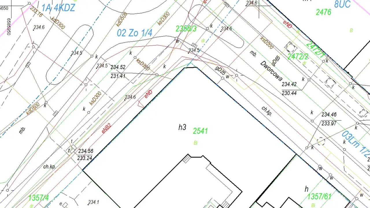 Plan urbanistyczny z liniami granicznymi, numerami działek i oznaczeniami. Odkryj sekrety podziału dużych działek na mniejsze parcele po nowych wytycznych urbanistycznych.